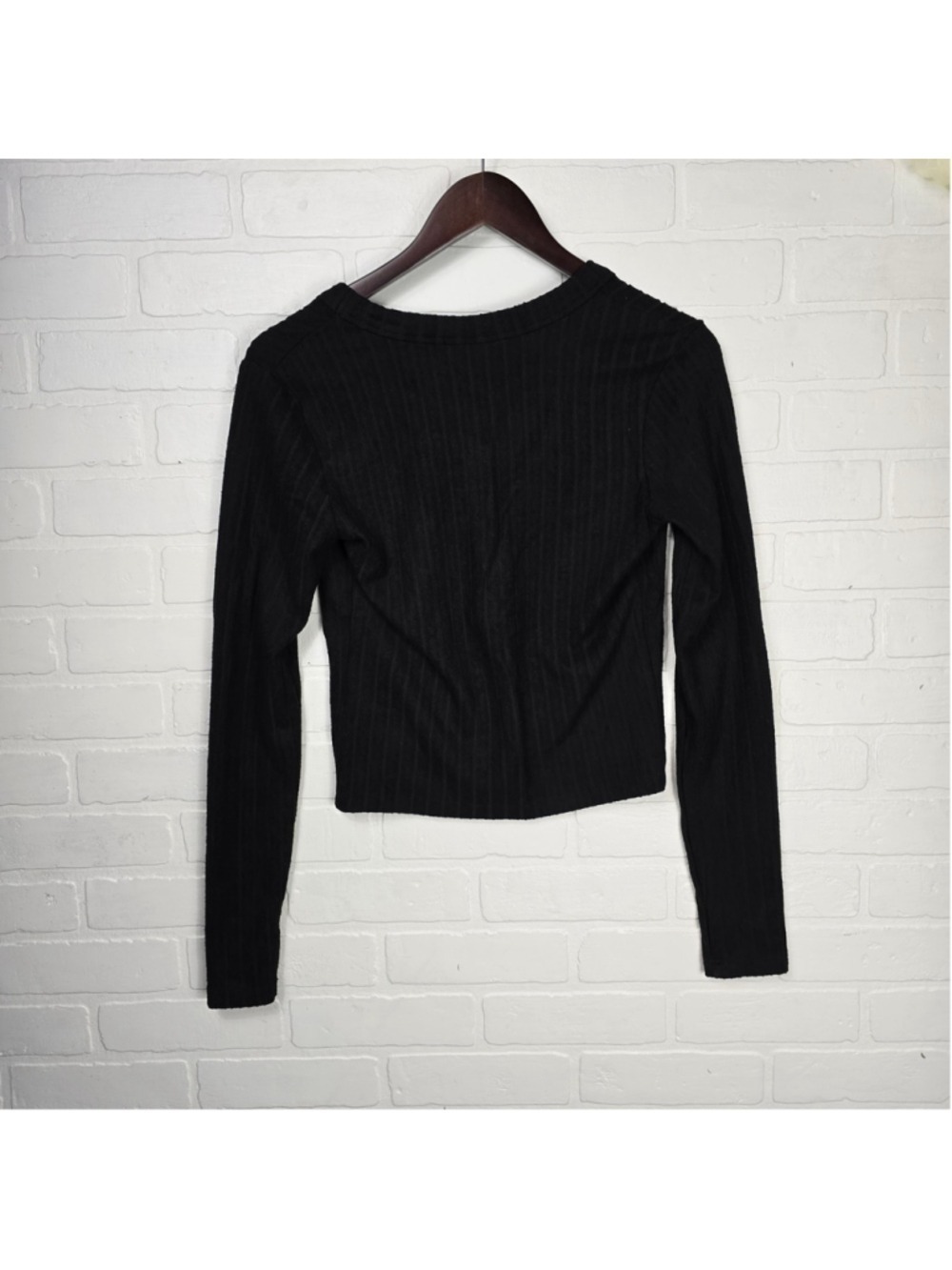 Universal Thread Black Ribbed Cardigan Size Small - Picture 2 of 3